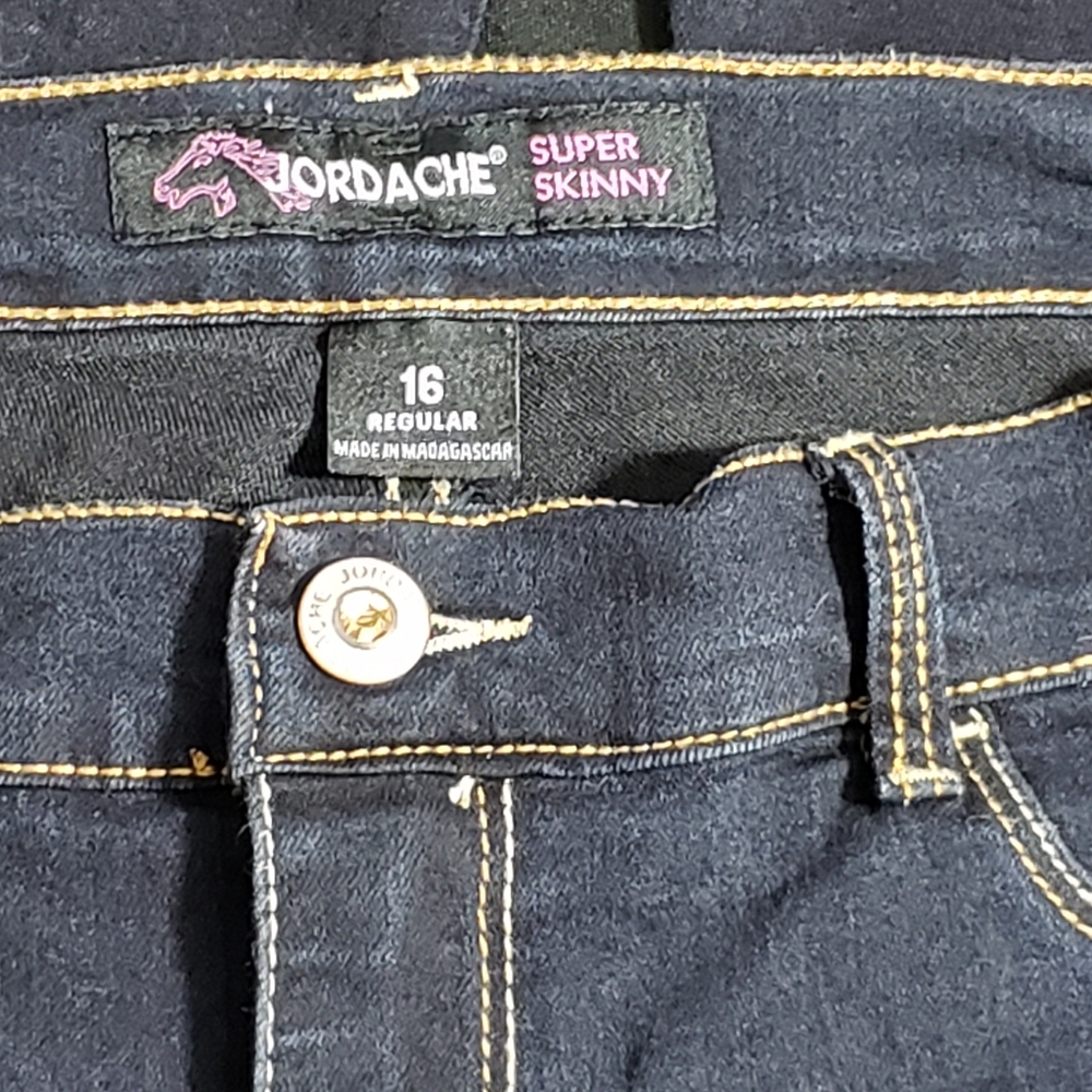 NWOT Jordache Super Skinny jeans Sz 16 Girls